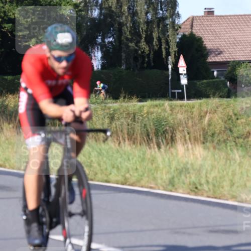 25.08.2024 - Elbe Triathlon Hamburg Fuchs,  Jonas http://msf.ph/oto/6848560 25.08.2024 09:11:01 Radfahren 238, 97, 284, 210 meine-sportfotos.de