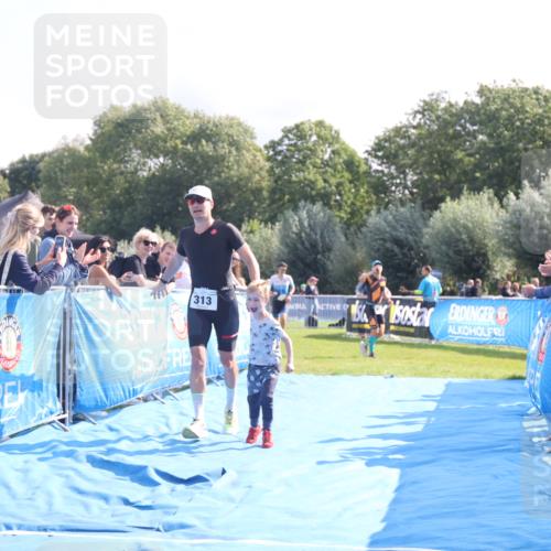 25.08.2024 - Elbe Triathlon Hamburg H.Heesch http://msf.ph/oto/6848561 25.08.2024 10:43:32 Ziel 67, 313 meine-sportfotos.de