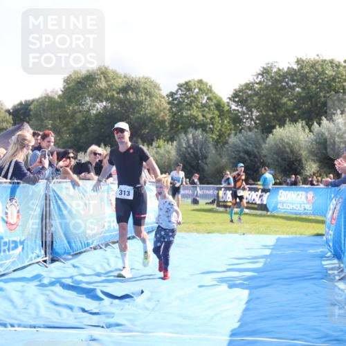 25.08.2024 - Elbe Triathlon Hamburg H.Heesch http://msf.ph/oto/6848573 25.08.2024 10:43:32 Ziel 67, 313 meine-sportfotos.de