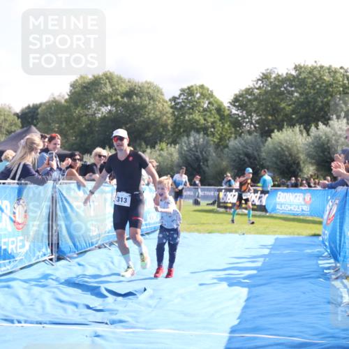 25.08.2024 - Elbe Triathlon Hamburg H.Heesch http://msf.ph/oto/6848593 25.08.2024 10:43:32 Ziel 67, 313 meine-sportfotos.de