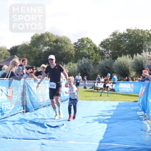 25.08.2024 - Elbe Triathlon Hamburg H.Heesch http://msf.ph/oto/6848597 25.08.2024 10:43:32 Ziel 67, 313 meine-sportfotos.de