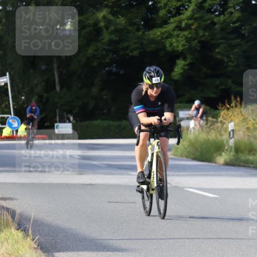 25.08.2024 - Elbe Triathlon Hamburg Fuchs,  Jonas http://msf.ph/oto/6848609 25.08.2024 09:53:58 Radfahren 430, 498, 496 meine-sportfotos.de