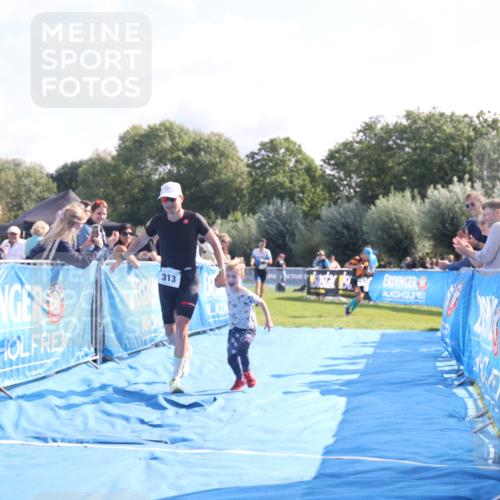 25.08.2024 - Elbe Triathlon Hamburg H.Heesch http://msf.ph/oto/6848643 25.08.2024 10:43:32 Ziel 67, 313 meine-sportfotos.de