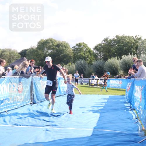 25.08.2024 - Elbe Triathlon Hamburg H.Heesch http://msf.ph/oto/6848655 25.08.2024 10:43:32 Ziel 67, 313 meine-sportfotos.de