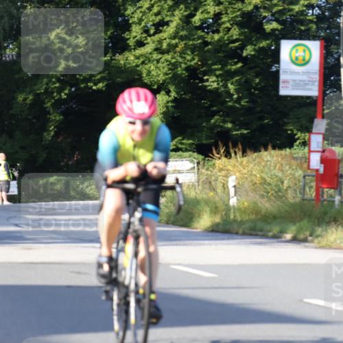 25.08.2024 - Elbe Triathlon Hamburg Fuchs,  Jonas http://msf.ph/oto/6848659 25.08.2024 09:11:12 Radfahren 134, 270, 47 meine-sportfotos.de