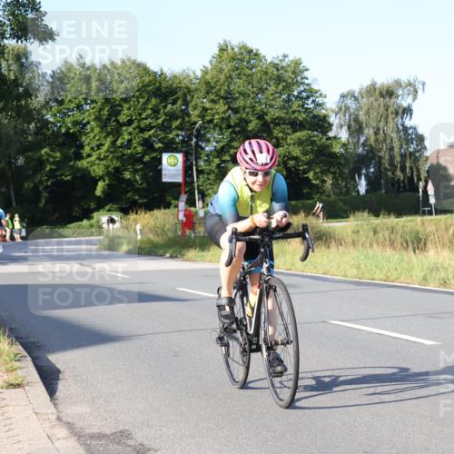 25.08.2024 - Elbe Triathlon Hamburg Fuchs,  Jonas http://msf.ph/oto/6848680 25.08.2024 09:11:13 Radfahren 134, 270, 47 meine-sportfotos.de