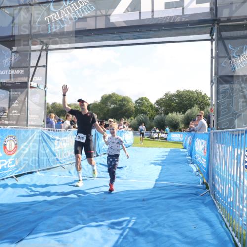 25.08.2024 - Elbe Triathlon Hamburg H.Heesch http://msf.ph/oto/6848718 25.08.2024 10:43:34 Ziel 67, 313 meine-sportfotos.de