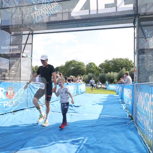 25.08.2024 - Elbe Triathlon Hamburg H.Heesch http://msf.ph/oto/6848740 25.08.2024 10:43:34 Ziel 67, 313 meine-sportfotos.de