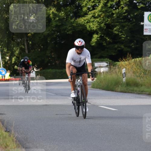 25.08.2024 - Elbe Triathlon Hamburg Fuchs,  Jonas http://msf.ph/oto/6848757 25.08.2024 09:54:11 Radfahren 405, 281, 296, 375, 338, 278 meine-sportfotos.de