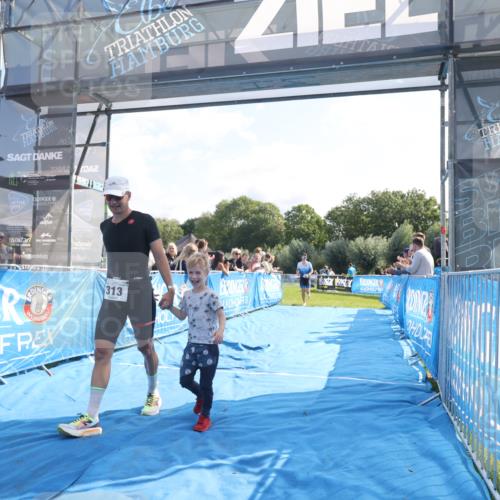 25.08.2024 - Elbe Triathlon Hamburg H.Heesch http://msf.ph/oto/6848785 25.08.2024 10:43:35 Ziel 67, 313 meine-sportfotos.de