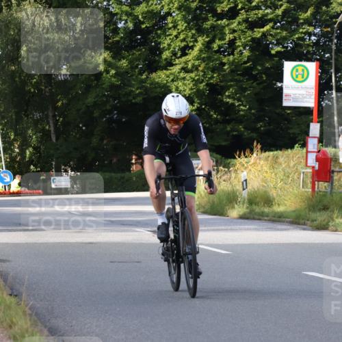 25.08.2024 - Elbe Triathlon Hamburg Fuchs,  Jonas http://msf.ph/oto/6848848 25.08.2024 09:54:17 Radfahren 375, 338, 278 meine-sportfotos.de