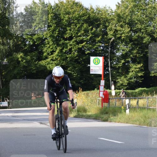 25.08.2024 - Elbe Triathlon Hamburg Fuchs,  Jonas http://msf.ph/oto/6848854 25.08.2024 09:54:17 Radfahren 375, 338, 278 meine-sportfotos.de