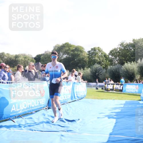 25.08.2024 - Elbe Triathlon Hamburg H.Heesch http://msf.ph/oto/6848863 25.08.2024 10:43:38 Ziel 67, 313 meine-sportfotos.de