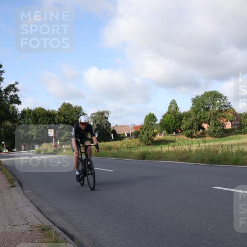 25.08.2024 - Elbe Triathlon Hamburg Fuchs,  Jonas http://msf.ph/oto/6848890 25.08.2024 09:54:18 Radfahren 375, 338, 278, 368 meine-sportfotos.de