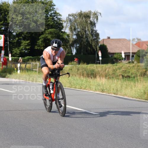 25.08.2024 - Elbe Triathlon Hamburg Fuchs,  Jonas http://msf.ph/oto/6848921 25.08.2024 09:54:25 Radfahren 368, 390, 119, 363, 518 meine-sportfotos.de