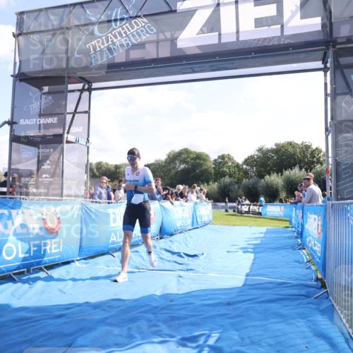 25.08.2024 - Elbe Triathlon Hamburg H.Heesch http://msf.ph/oto/6848928 25.08.2024 10:43:38 Ziel 67, 313 meine-sportfotos.de