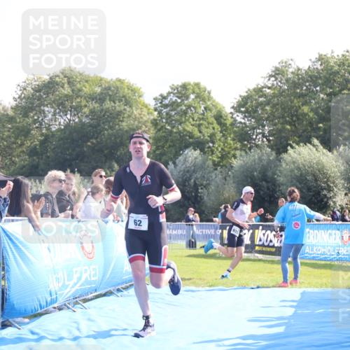 25.08.2024 - Elbe Triathlon Hamburg H.Heesch http://msf.ph/oto/6848951 25.08.2024 10:43:48 Ziel 62 meine-sportfotos.de