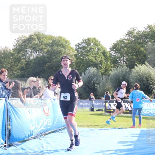 25.08.2024 - Elbe Triathlon Hamburg H.Heesch http://msf.ph/oto/6848962 25.08.2024 10:43:48 Ziel 62 meine-sportfotos.de