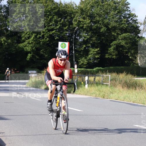 25.08.2024 - Elbe Triathlon Hamburg Fuchs,  Jonas http://msf.ph/oto/6848973 25.08.2024 09:54:27 Radfahren 368, 390, 119, 363, 518, 248 meine-sportfotos.de
