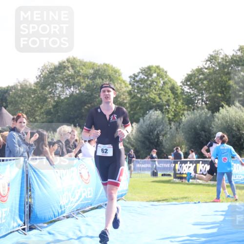 25.08.2024 - Elbe Triathlon Hamburg H.Heesch http://msf.ph/oto/6848978 25.08.2024 10:43:48 Ziel 62 meine-sportfotos.de