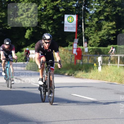 25.08.2024 - Elbe Triathlon Hamburg Fuchs,  Jonas http://msf.ph/oto/6848982 25.08.2024 09:11:35 Radfahren 282, 61, 293, 193, 87, 52 meine-sportfotos.de
