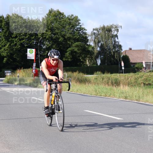 25.08.2024 - Elbe Triathlon Hamburg Fuchs,  Jonas http://msf.ph/oto/6848987 25.08.2024 09:54:27 Radfahren 368, 390, 119, 363, 518, 248 meine-sportfotos.de