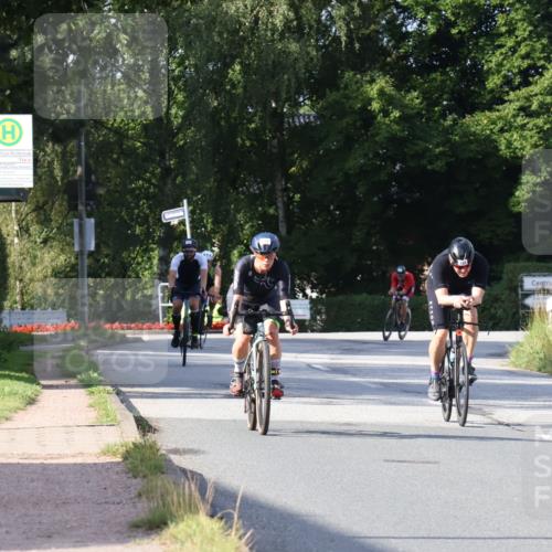 25.08.2024 - Elbe Triathlon Hamburg Fuchs,  Jonas http://msf.ph/oto/6849011 25.08.2024 09:54:29 Radfahren 368, 390, 119, 363, 518, 248, 237, 284 meine-sportfotos.de