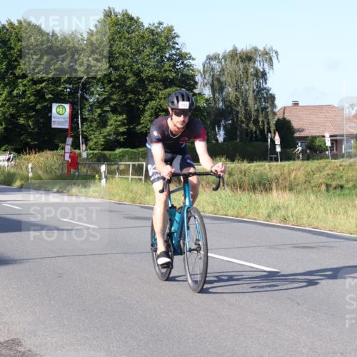 25.08.2024 - Elbe Triathlon Hamburg Fuchs,  Jonas http://msf.ph/oto/6849020 25.08.2024 09:11:36 Radfahren 282, 61, 293, 193, 87, 52 meine-sportfotos.de