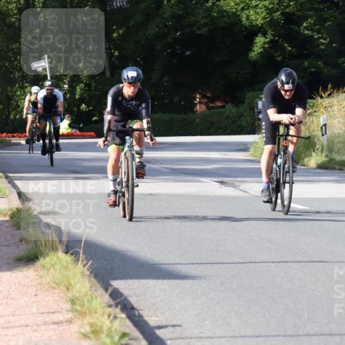25.08.2024 - Elbe Triathlon Hamburg Fuchs,  Jonas http://msf.ph/oto/6849034 25.08.2024 09:54:29 Radfahren 368, 390, 119, 363, 518, 248, 237, 284 meine-sportfotos.de