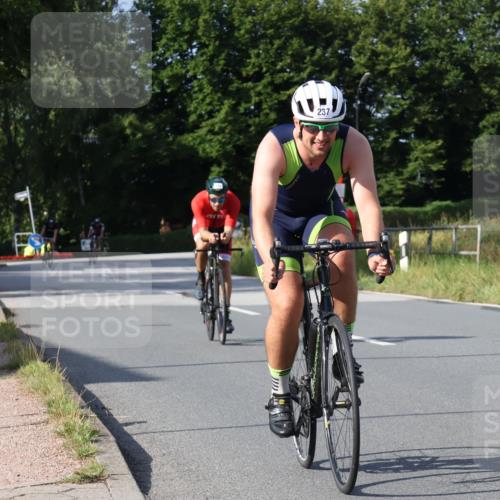 25.08.2024 - Elbe Triathlon Hamburg Fuchs,  Jonas http://msf.ph/oto/6849161 25.08.2024 09:54:35 Radfahren 363, 518, 248, 237, 284, 414, 269 meine-sportfotos.de