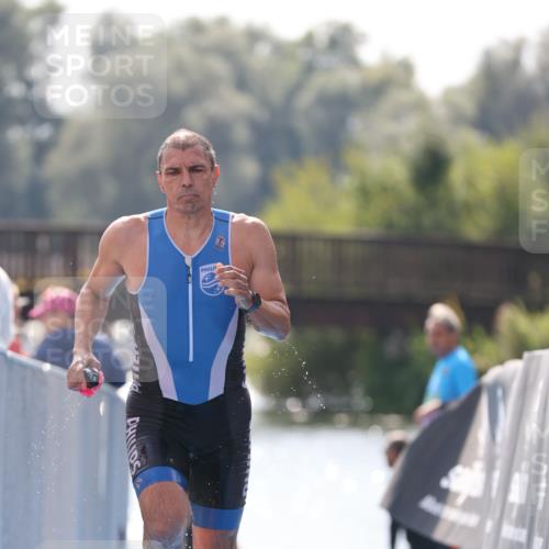 25.08.2024 - Elbe Triathlon Hamburg H.Heesch http://msf.ph/oto/6849167 25.08.2024 15:12:57 Schwimmen  meine-sportfotos.de