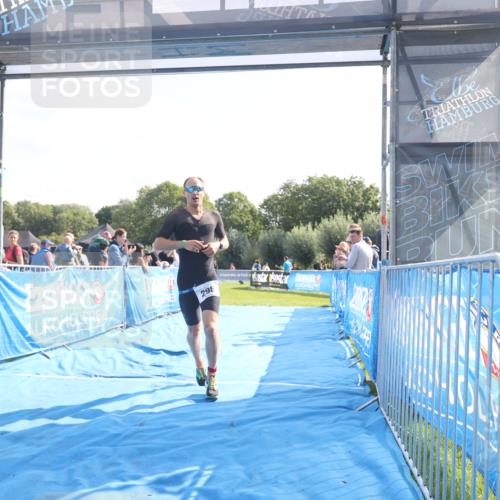 25.08.2024 - Elbe Triathlon Hamburg H.Heesch http://msf.ph/oto/6849172 25.08.2024 10:44:22 Ziel 298 meine-sportfotos.de