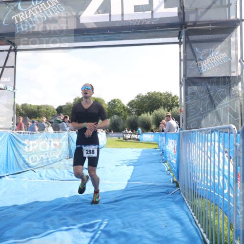 25.08.2024 - Elbe Triathlon Hamburg H.Heesch http://msf.ph/oto/6849215 25.08.2024 10:44:23 Ziel 298 meine-sportfotos.de