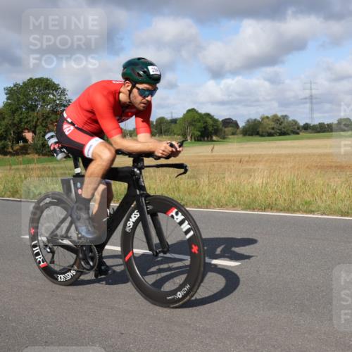 25.08.2024 - Elbe Triathlon Hamburg Fuchs,  Jonas http://msf.ph/oto/6849216 25.08.2024 09:54:37 Radfahren 518, 248, 237, 284, 414, 269 meine-sportfotos.de