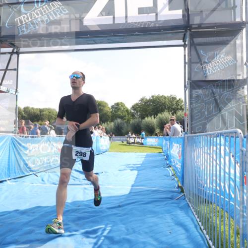 25.08.2024 - Elbe Triathlon Hamburg H.Heesch http://msf.ph/oto/6849242 25.08.2024 10:44:23 Ziel 298 meine-sportfotos.de