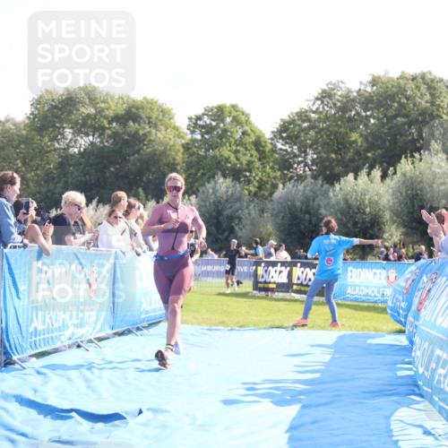 25.08.2024 - Elbe Triathlon Hamburg H.Heesch http://msf.ph/oto/6849263 25.08.2024 10:45:03 Ziel 139 meine-sportfotos.de