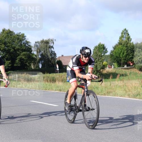 25.08.2024 - Elbe Triathlon Hamburg Fuchs,  Jonas http://msf.ph/oto/6849283 25.08.2024 09:54:42 Radfahren 414, 269, 504 meine-sportfotos.de