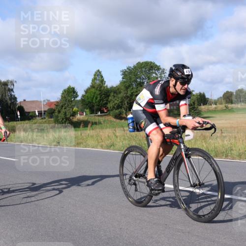 25.08.2024 - Elbe Triathlon Hamburg Fuchs,  Jonas http://msf.ph/oto/6849297 25.08.2024 09:54:42 Radfahren 414, 269, 504 meine-sportfotos.de