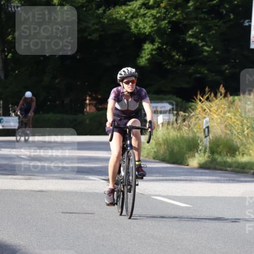 25.08.2024 - Elbe Triathlon Hamburg Fuchs,  Jonas http://msf.ph/oto/6849318 25.08.2024 09:54:46 Radfahren 414, 269, 504, 443 meine-sportfotos.de
