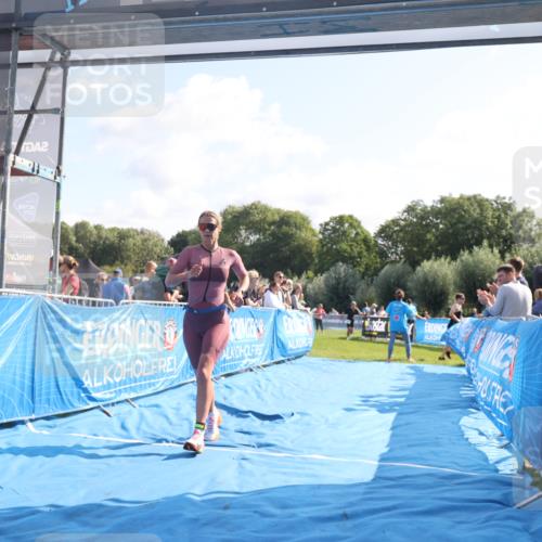 25.08.2024 - Elbe Triathlon Hamburg H.Heesch http://msf.ph/oto/6849339 25.08.2024 10:45:04 Ziel 139 meine-sportfotos.de