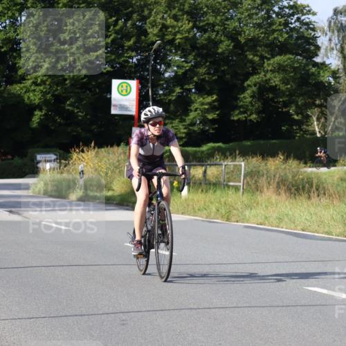 25.08.2024 - Elbe Triathlon Hamburg Fuchs,  Jonas http://msf.ph/oto/6849344 25.08.2024 09:54:48 Radfahren 504, 443 meine-sportfotos.de