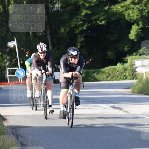 25.08.2024 - Elbe Triathlon Hamburg Fuchs,  Jonas http://msf.ph/oto/6849362 25.08.2024 09:12:01 Radfahren 244, 194, 43, 135 meine-sportfotos.de