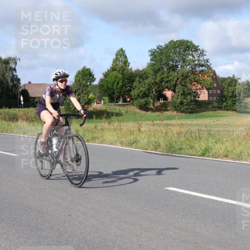 25.08.2024 - Elbe Triathlon Hamburg Fuchs,  Jonas http://msf.ph/oto/6849383 25.08.2024 09:54:49 Radfahren 504, 443 meine-sportfotos.de