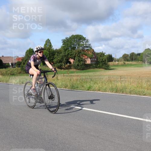 25.08.2024 - Elbe Triathlon Hamburg Fuchs,  Jonas http://msf.ph/oto/6849391 25.08.2024 09:54:49 Radfahren 504, 443 meine-sportfotos.de