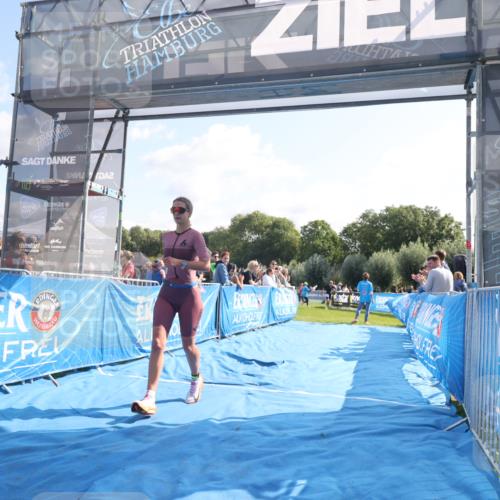 25.08.2024 - Elbe Triathlon Hamburg H.Heesch http://msf.ph/oto/6849392 25.08.2024 10:45:04 Ziel 139 meine-sportfotos.de