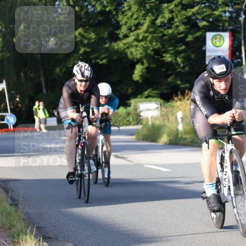 25.08.2024 - Elbe Triathlon Hamburg Fuchs,  Jonas http://msf.ph/oto/6849416 25.08.2024 09:12:03 Radfahren 194, 43, 135 meine-sportfotos.de