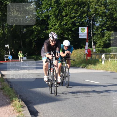 25.08.2024 - Elbe Triathlon Hamburg Fuchs,  Jonas http://msf.ph/oto/6849420 25.08.2024 09:12:03 Radfahren 194, 43, 135 meine-sportfotos.de