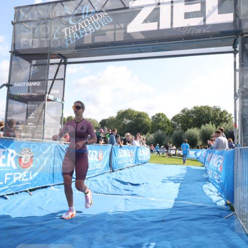 25.08.2024 - Elbe Triathlon Hamburg H.Heesch http://msf.ph/oto/6849421 25.08.2024 10:45:05 Ziel 139 meine-sportfotos.de