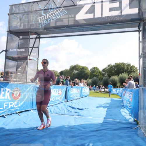 25.08.2024 - Elbe Triathlon Hamburg H.Heesch http://msf.ph/oto/6849428 25.08.2024 10:45:05 Ziel 139 meine-sportfotos.de
