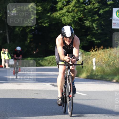 25.08.2024 - Elbe Triathlon Hamburg Fuchs,  Jonas http://msf.ph/oto/6849494 25.08.2024 09:12:10 Radfahren 135, 83, 185, 182 meine-sportfotos.de